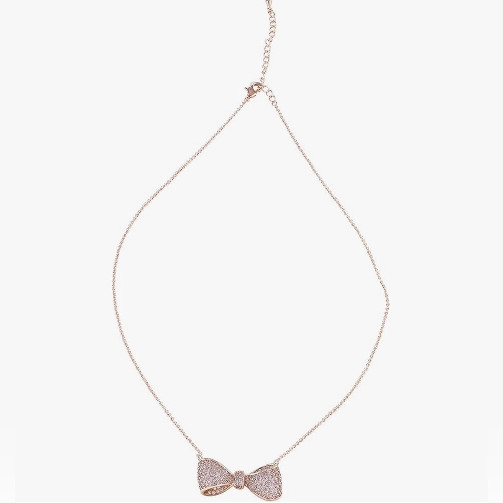 Elegant Bow Pendant Necklace